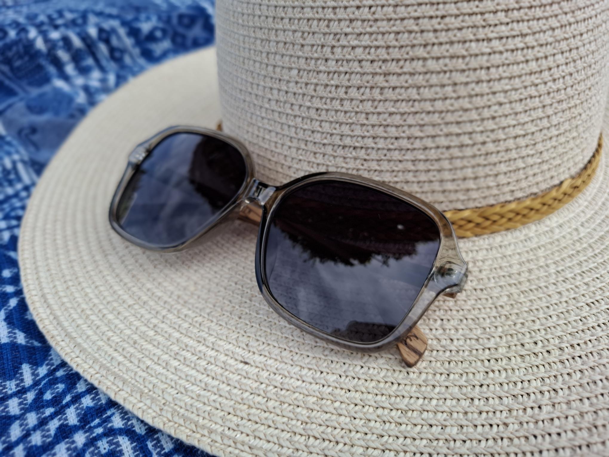 Sonnenbrille Acetat/Olivenholz Grau